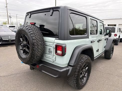 Used 2024 Jeep Wrangler Unlimited AWD/4WD image 7