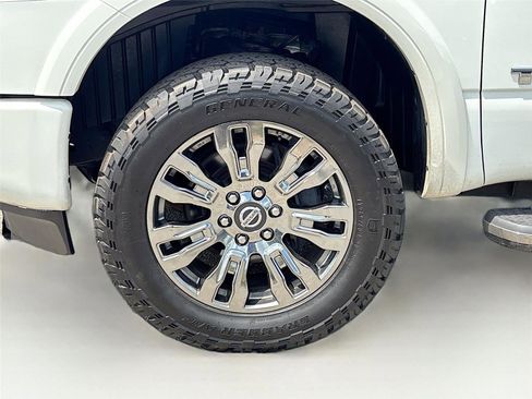 Used 2016 Nissan Titan Platinum Reserve AWD/4WD image 31