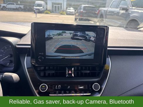Used 2025 Toyota Corolla LE FWD image 21