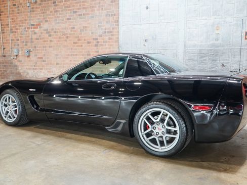 Used 2004 Chevrolet Corvette Z06 RWD image 8