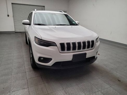 Used 2019 Jeep Cherokee Latitude Plus w/ Comfort/Convenience Group image 14