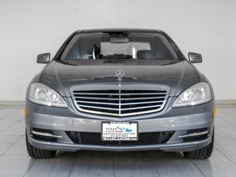 Used 2013 Mercedes-Benz S 550 4MATIC image 3