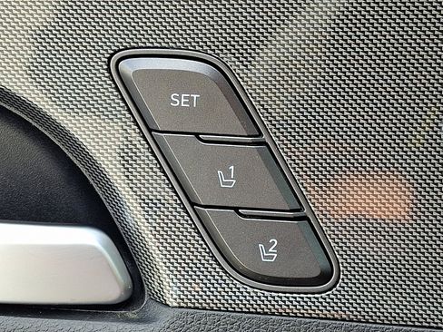 Used 2022 Hyundai Santa Fe Limited AWD/4WD image 29