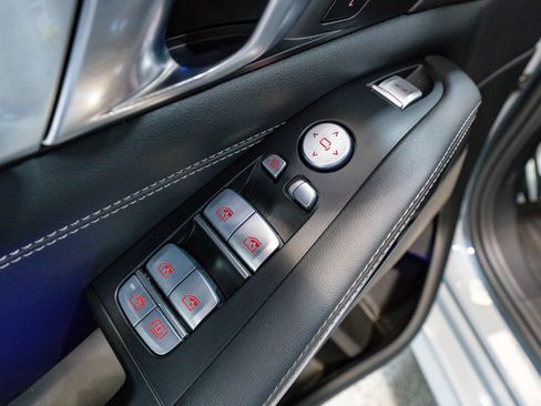 Used 2024 BMW X7 xDrive40i w/ M Sport Package image 16