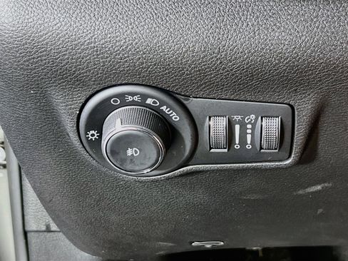 Used 2022 Jeep Compass Trailhawk w/ Trailhawk Convenience Group AWD/4WD image 10