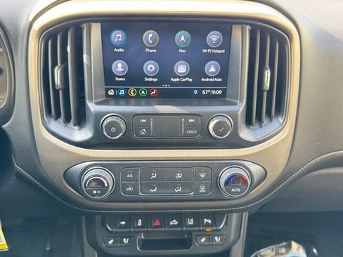 Used 2022 GMC Canyon Denali image 10