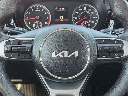 Used 2023 Kia K5 LXS image 11