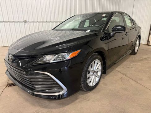 Certified 2023 Toyota Camry LE FWD image 6