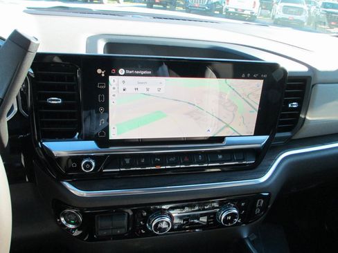 New 2026 GMC Sierra 3500 SLT w/ SLT Premium Package image 16