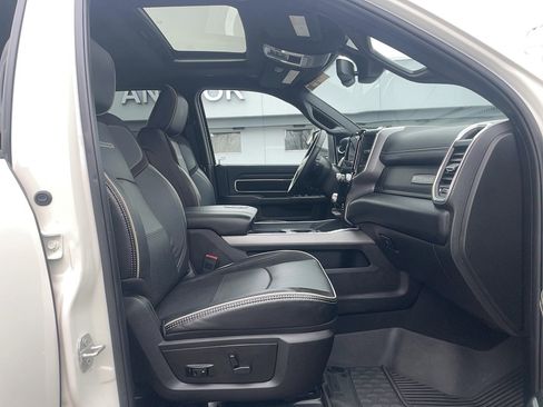 Used 2024 RAM 2500 Laramie w/ Night Edition image 24