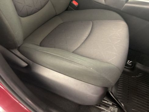 Used 2020 Toyota RAV4 XLE w/ Convenience Package image 30