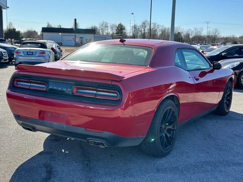 Used 2015 Dodge Challenger SXT Plus image 5