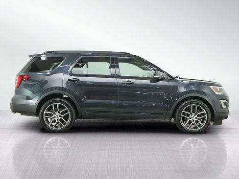 Used 2017 Ford Explorer Sport AWD/4WD image 6