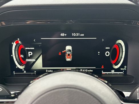 New 2025 Nissan Pathfinder Platinum image 30