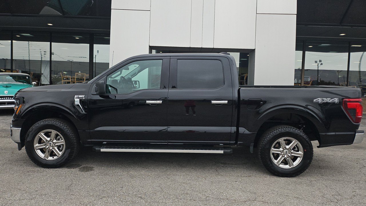 Used 2025 Ford F150 XLT w/ Equipment Group 301A Standard AWD/4WD image 2