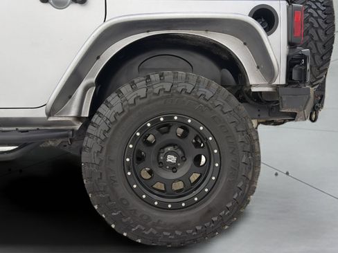 Used 2015 Jeep Wrangler Unlimited Sport AWD/4WD image 11