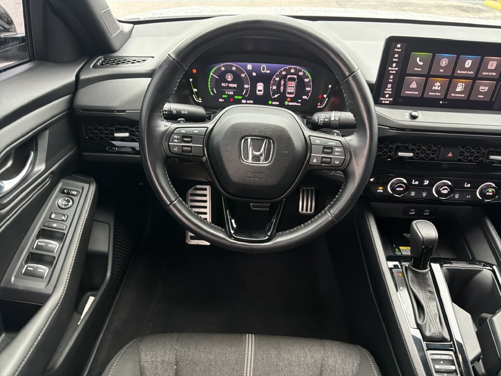 Used 2025 Honda Accord Sport image 15