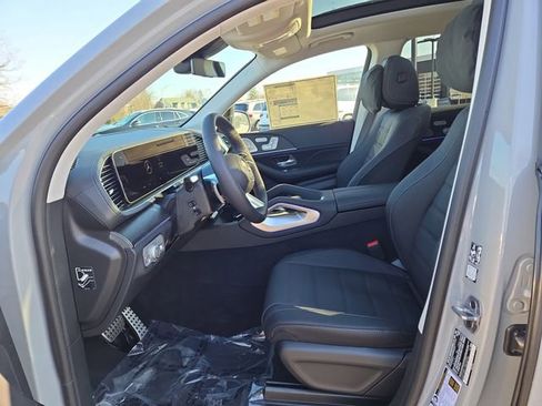 New 2026 Mercedes-Benz GLS 450 4MATIC image 26