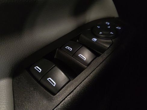 Used 2022 Chevrolet Equinox LS w/ LS Convenience Package FWD image 27