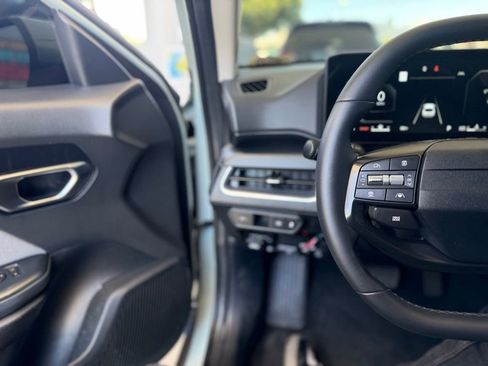 Used 2025 Kia K4 EX FWD image 7
