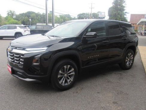 Used 2026 Chevrolet Equinox LT AWD/4WD image 4
