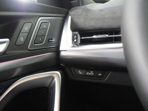 Used 2026 BMW X1 xDrive28i w/ Technology Package image 19