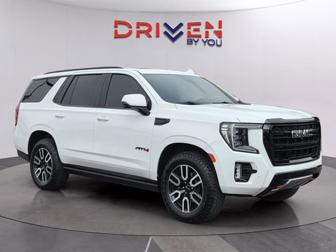 Used 2023 GMC Yukon AT4 w/ AT4 Premium Package AWD/4WD image 6