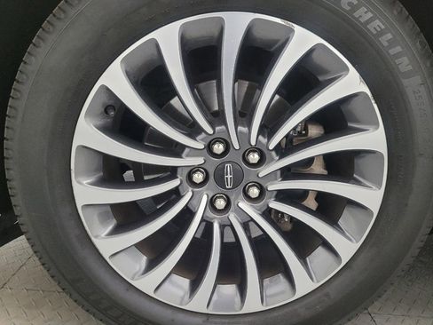 Used 2020 Lincoln Aviator Reserve w/ Elements Package Plus RWD image 31
