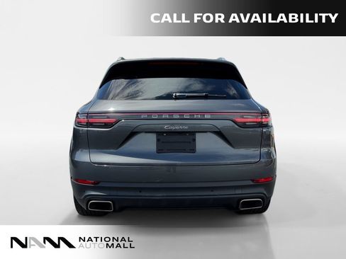 Used 2022 Porsche Cayenne AWD/4WD image 4
