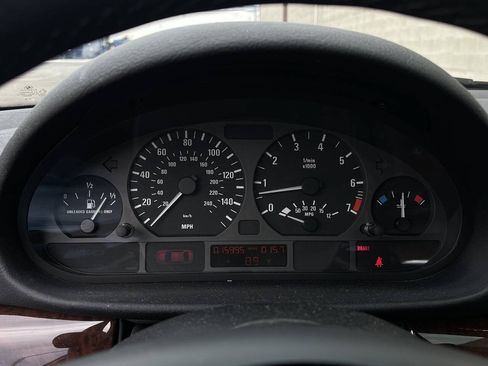 Used 2004 BMW 325xi Sedan AWD/4WD image 14