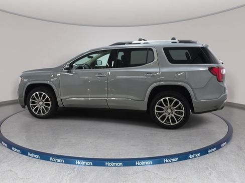 Used 2023 GMC Acadia Denali w/ Denali Technology Package AWD/4WD image 9