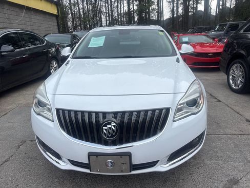 Used 2015 Buick Regal Premium w/ Experience Buick Package image 3