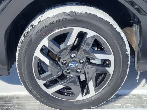 Used 2025 Subaru Forester Limited w/ Popular Package #1 AWD/4WD image 7