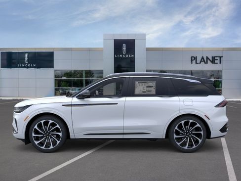 New 2026 Lincoln Nautilus Black Label AWD/4WD image 3