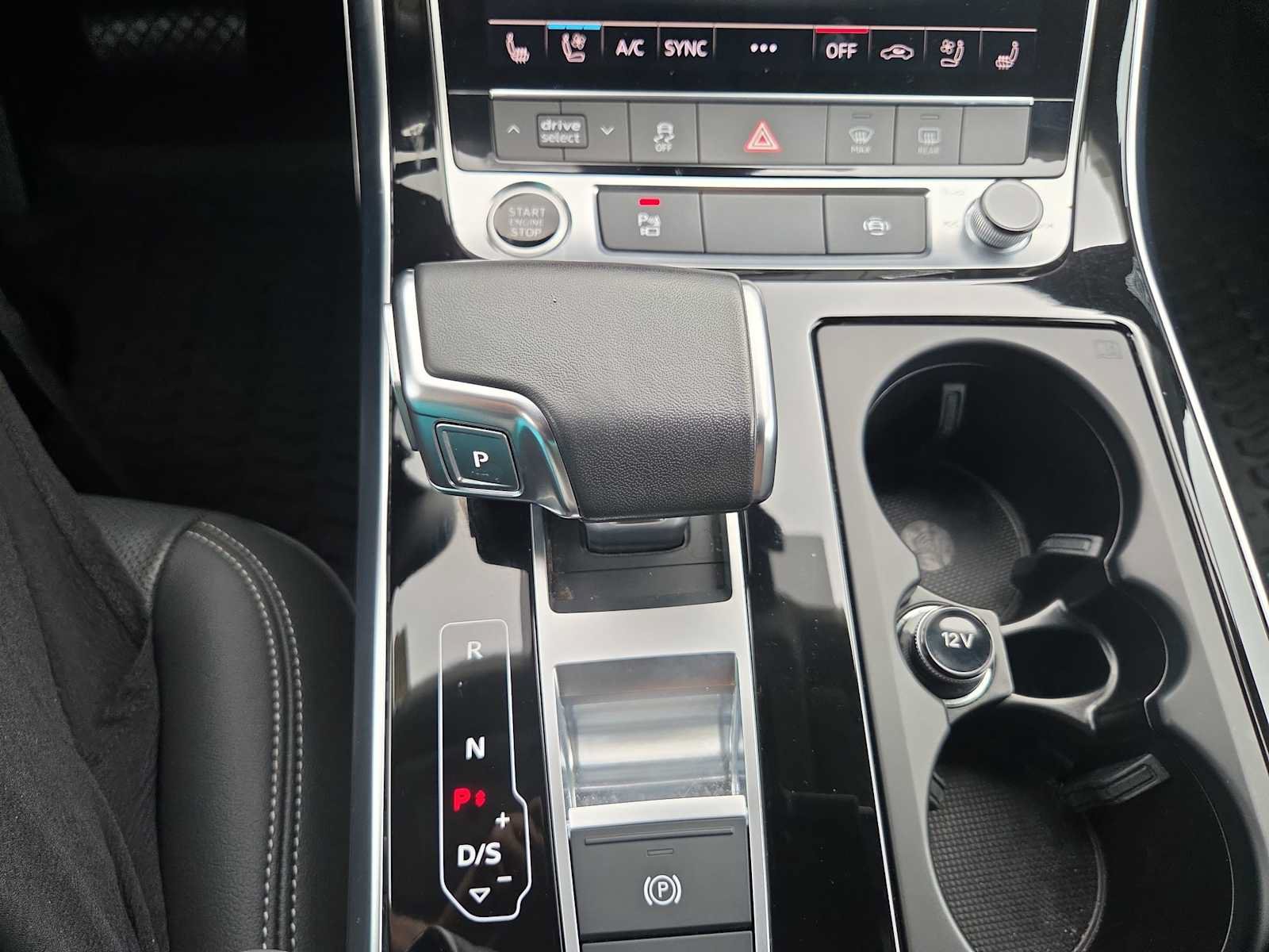 Certified 2023 Audi Q8 Premium Plus w/ Premium Plus Package AWD/4WD image 17