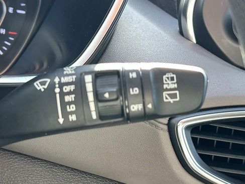 Used 2020 Hyundai Santa Fe SEL image 30