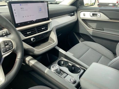 New 2026 Ford Explorer Active image 24