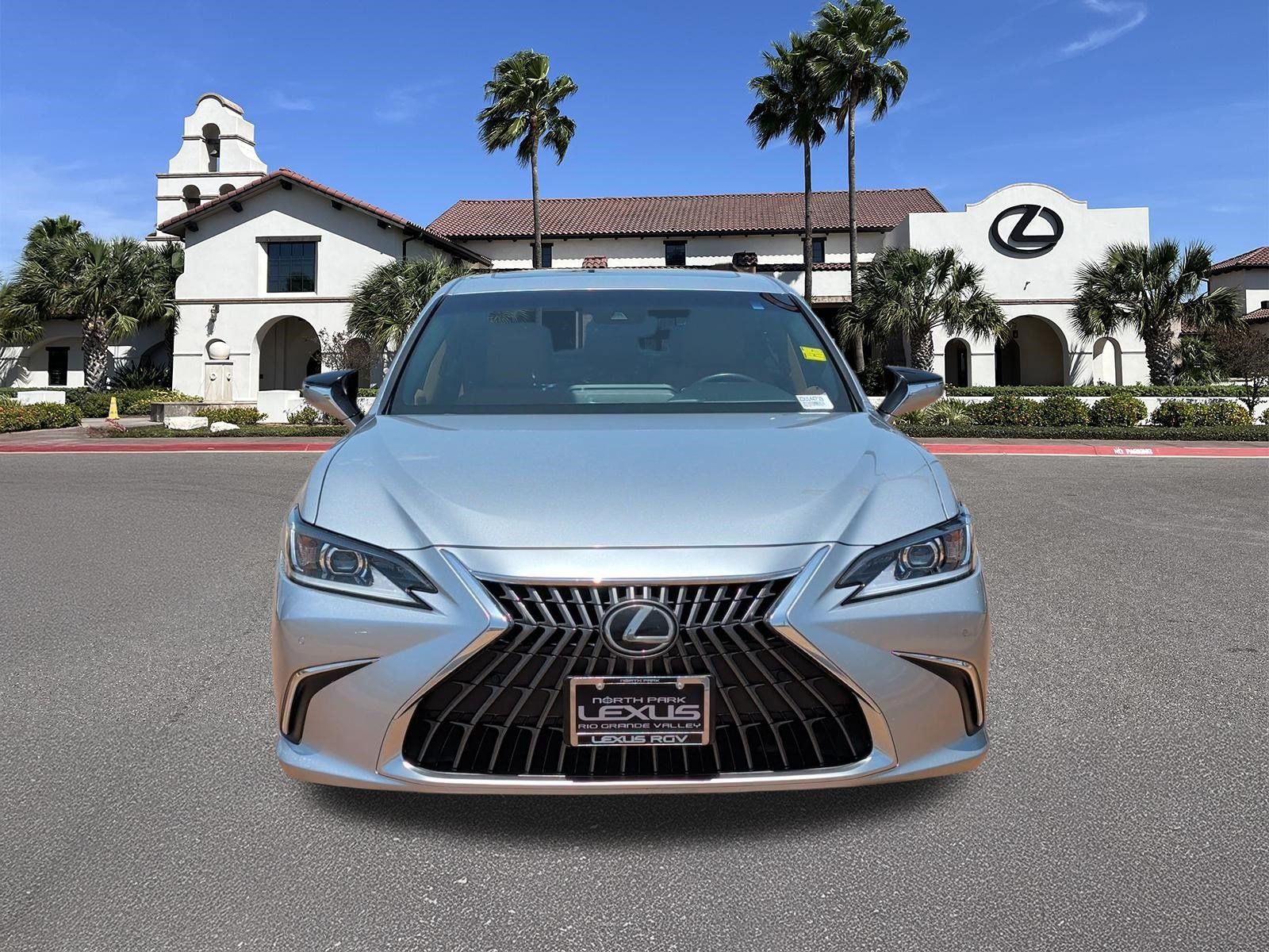 Used 2023 Lexus ES 350 w/ Premium Package FWD image 6