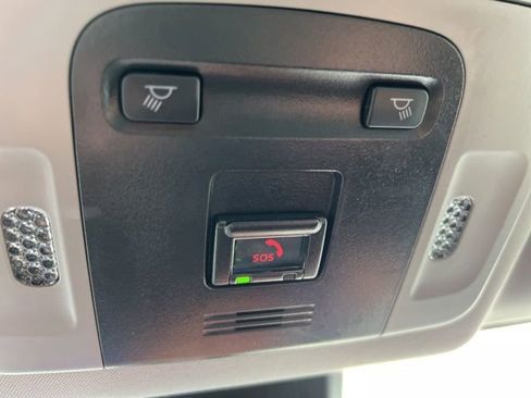 Used 2024 Toyota Camry SE image 37