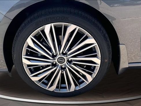 New 2026 Nissan Altima 2.5 SV w/ SV Premium Package AWD/4WD image 12