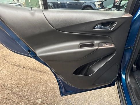 Used 2021 Chevrolet Equinox LT FWD image 17