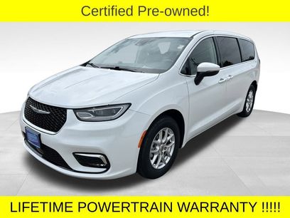 Used 2023 Chrysler Pacifica Touring-L