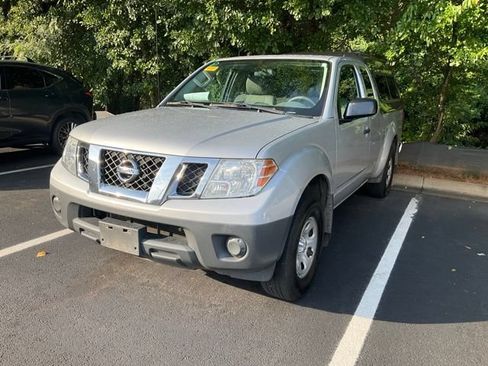 Used 2019 Nissan Frontier S RWD image 11