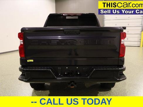 Used 2022 Chevrolet Silverado 1500 ZR2 w/ Technology Package image 6