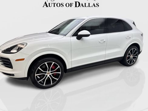 Used 2022 Porsche Cayenne w/ Premium Package AWD/4WD image 11