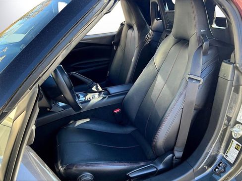 Used 2018 MAZDA MX-5 Miata Grand Touring image 17