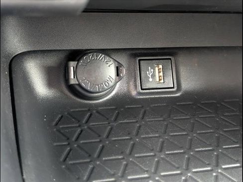 Used 2024 Toyota RAV4 XLE image 25