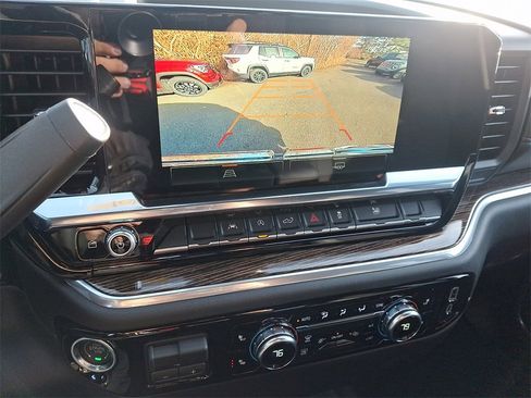 New 2026 GMC Sierra 1500 Elevation image 14