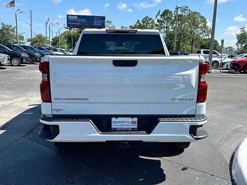 Certified 2024 Chevrolet Silverado 1500 Custom RWD image 6