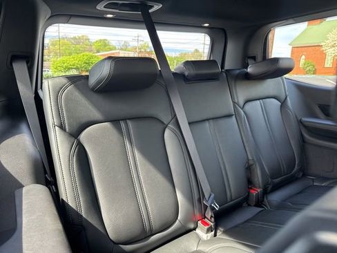 New 2026 Jeep Grand Wagoneer Summit AWD/4WD image 12